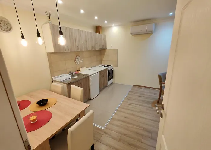 Ravana Sky شقة إيفانييتسا